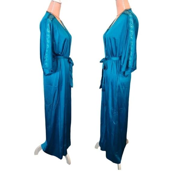 VTG 70s VF Teal Paisley Embroidered Wide Sleeve Long Nylon Robe Small - Picture 15 of 17
